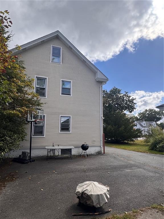 71 Rowe Avenue Property Photo 6