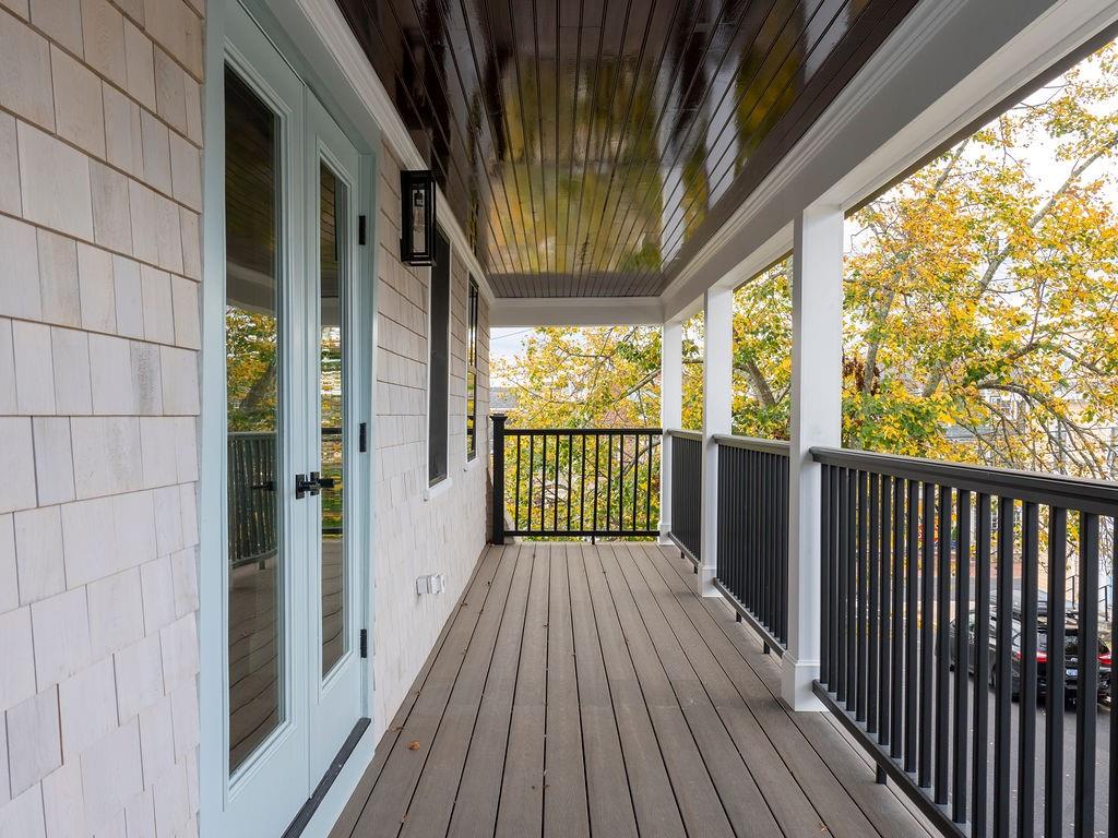 9 Dearborn Street Property Photo 8