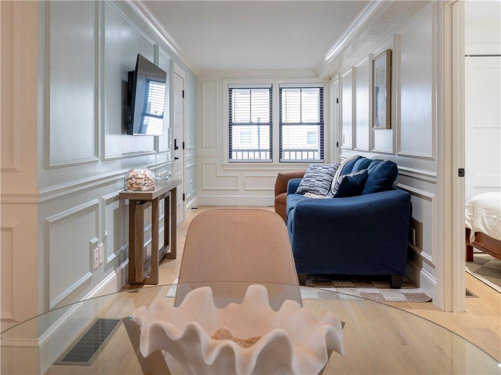 9 Dearborn Street Property Photo 16