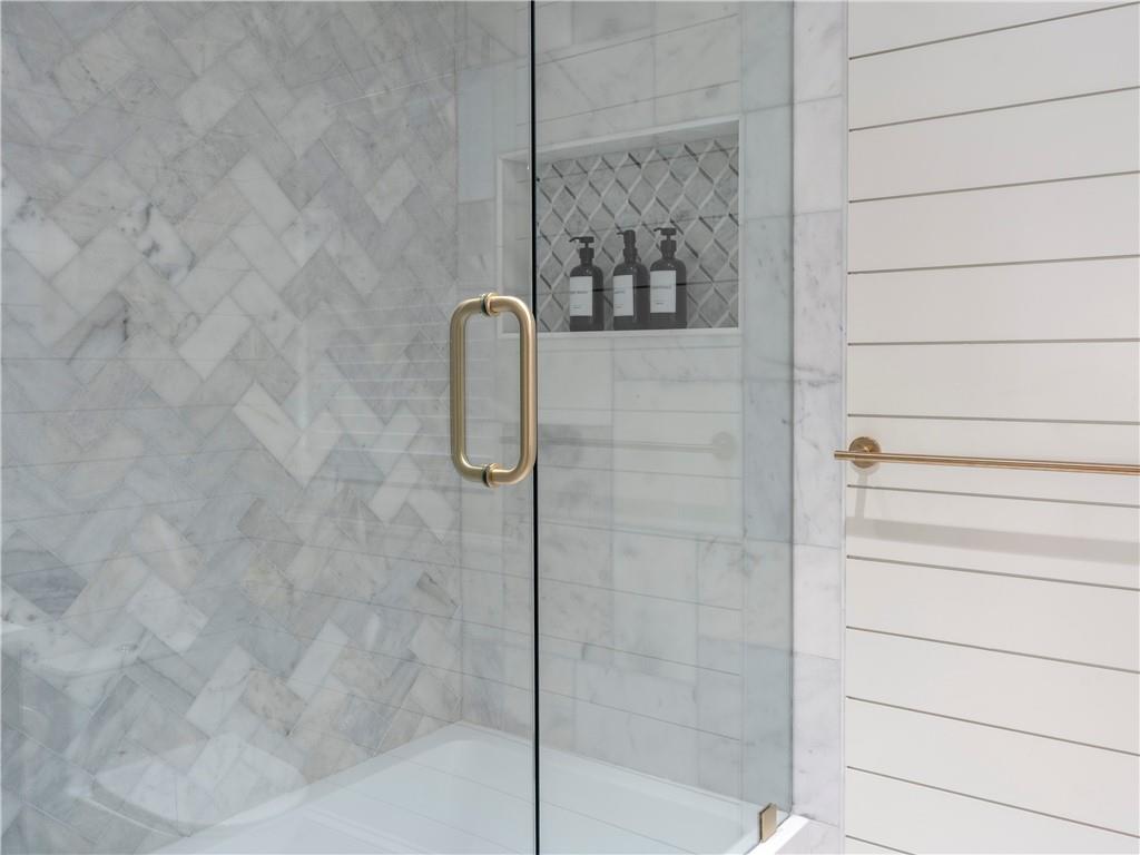 9 Dearborn Street Property Photo 27