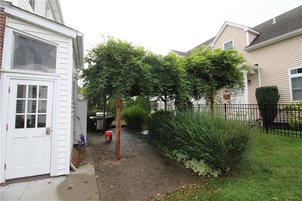 69 Emanual Street Property Photo 10