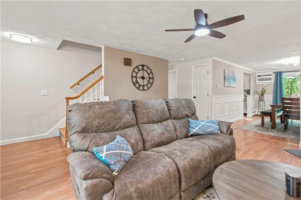 30 Eagle Run Unit B Property Photo 3