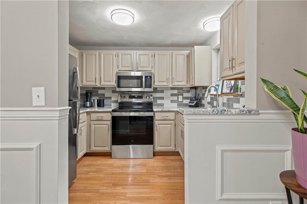 30 Eagle Run Unit B Property Photo 11