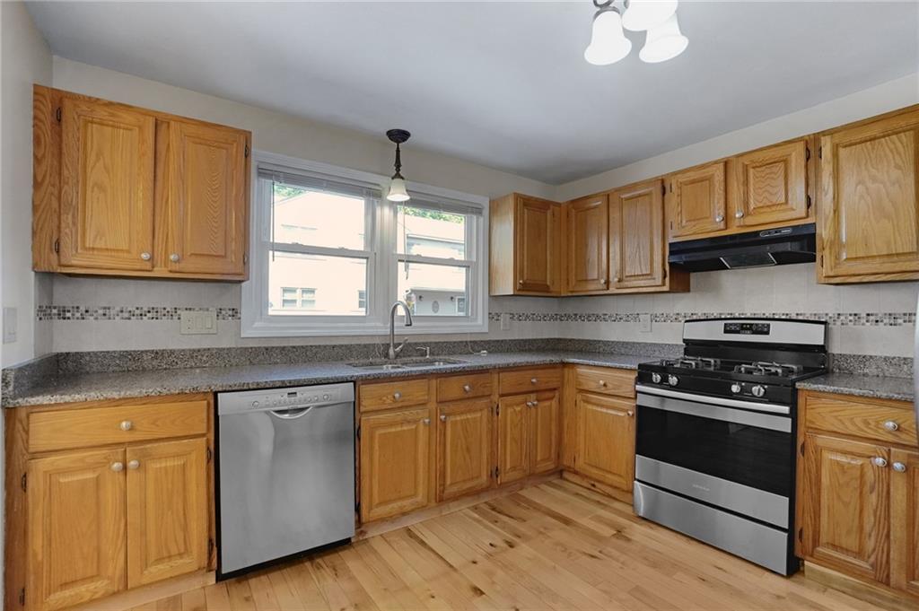 1603 Plainfield Pike Unit B7 Property Photo 11