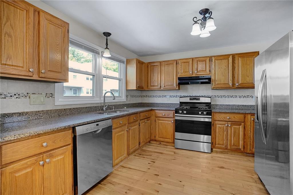 1603 Plainfield Pike Unit B7 Property Photo 12
