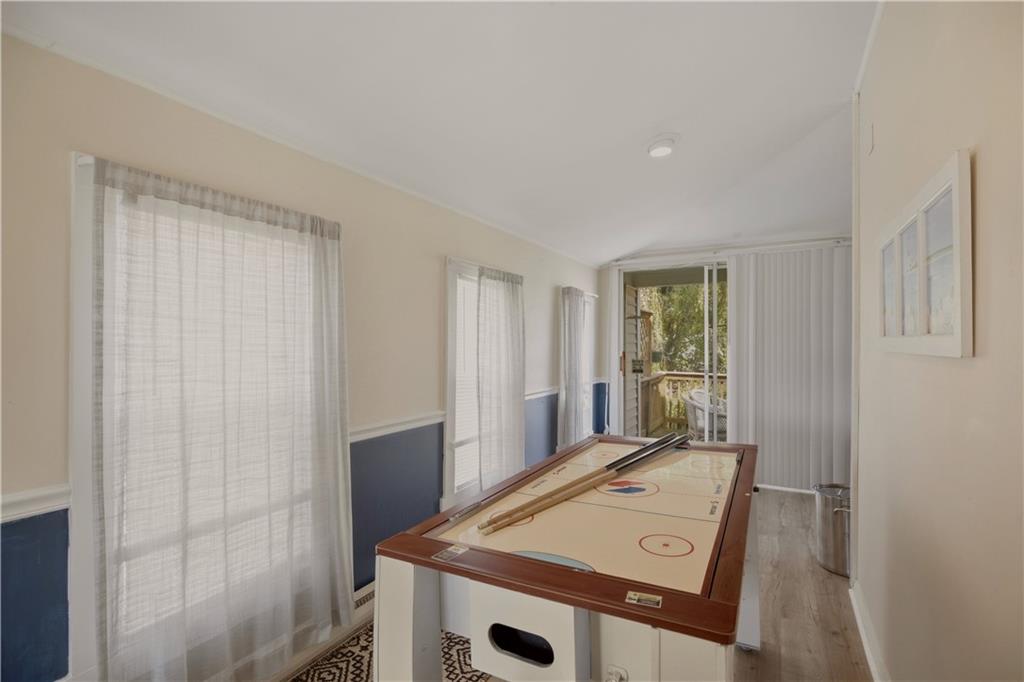 91 Easton Avenue Property Photo 12