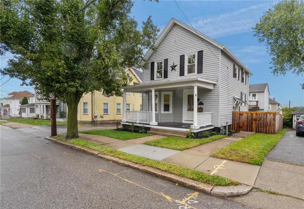 65 67 7th Street Property Photo 2