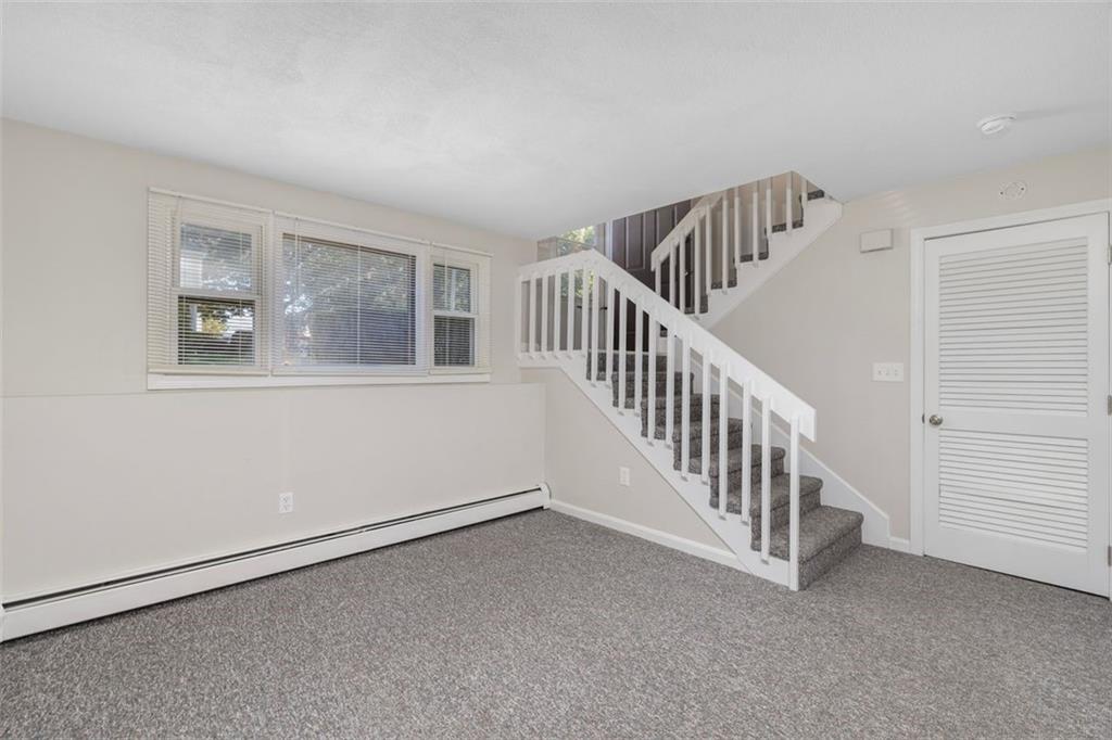 131 133 Kenyon Avenue Property Photo 5