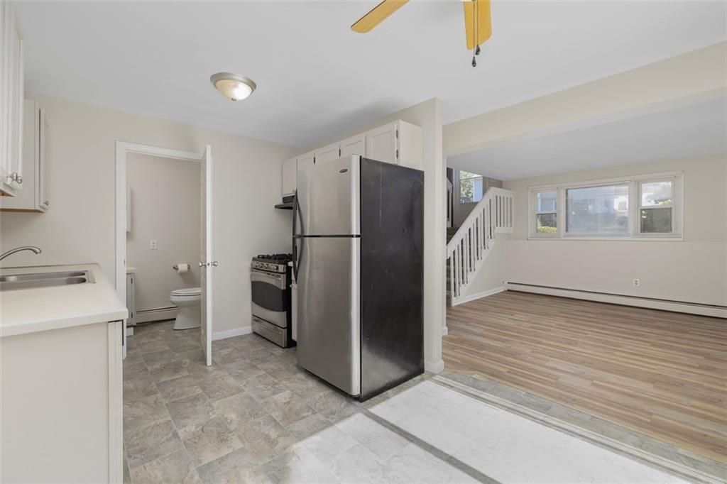 131 133 Kenyon Avenue Property Photo 19