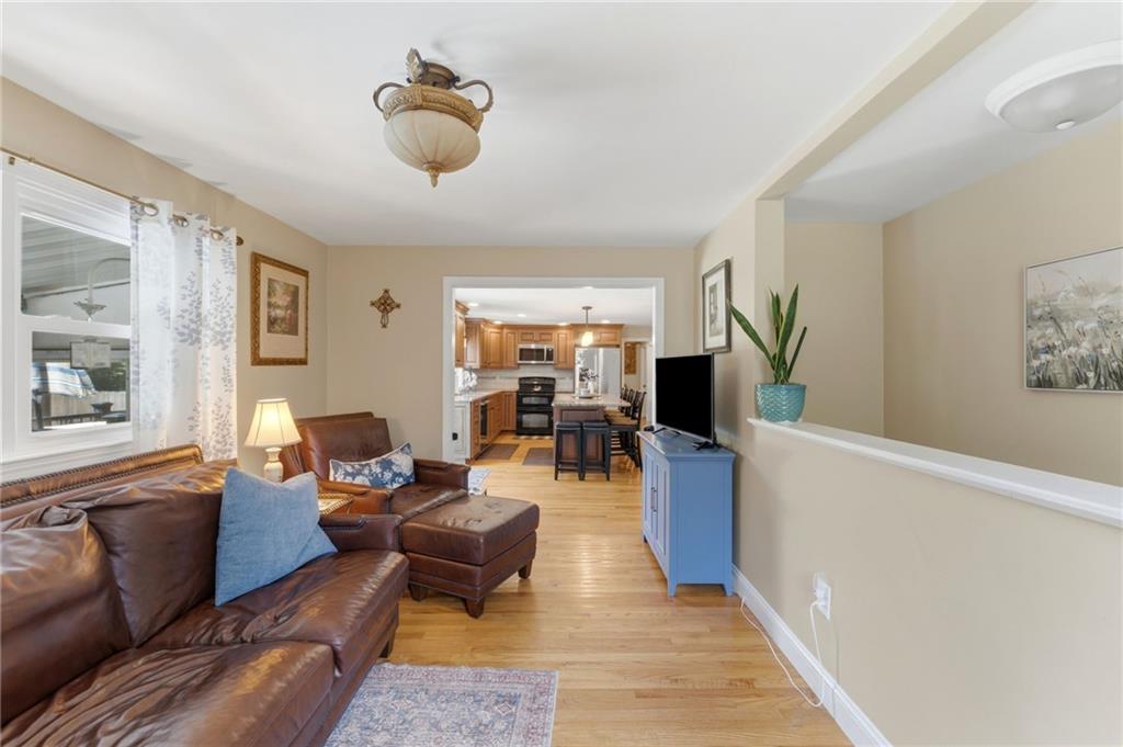 6 Setian Circle Property Photo 8