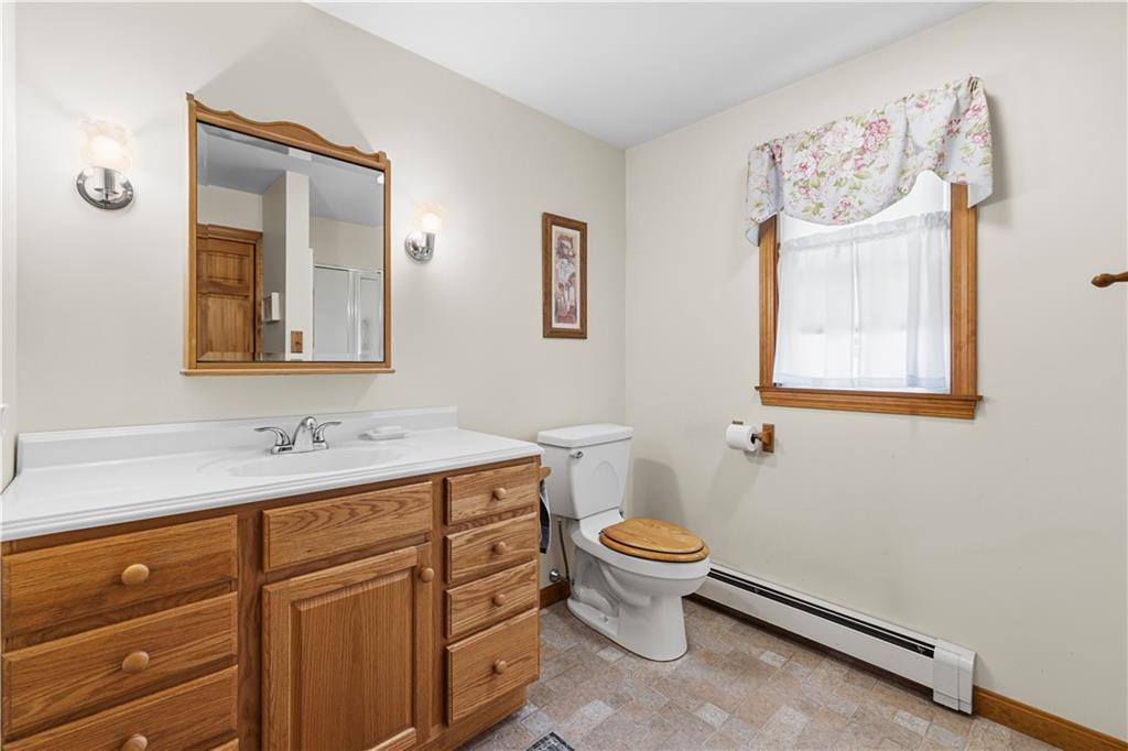 400 Sampson Street Property Photo 24