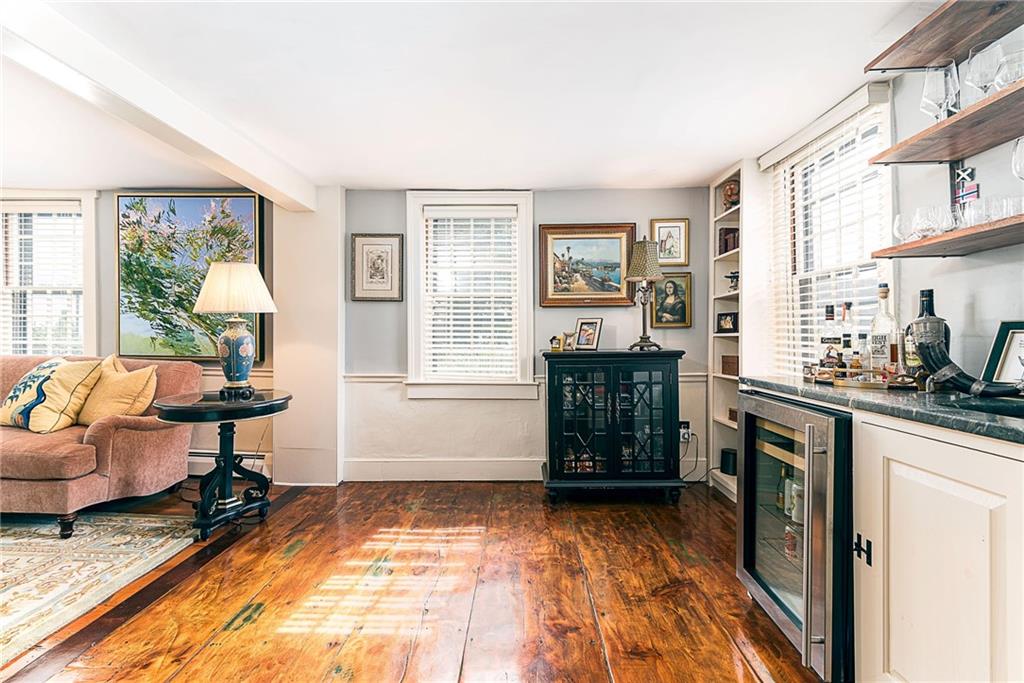 11 Fountain Street Property Photo 13