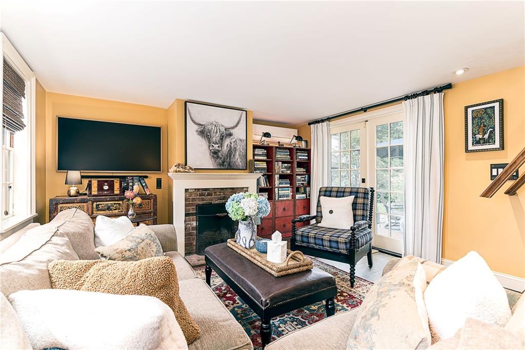 11 Fountain Street Property Photo 15