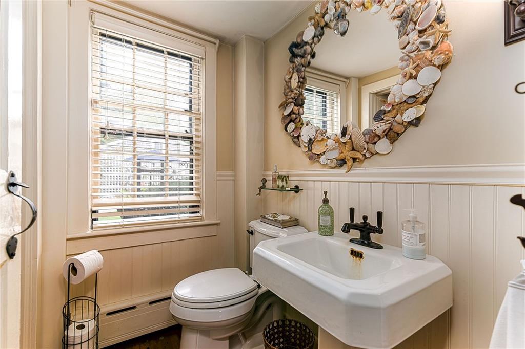 11 Fountain Street Property Photo 23
