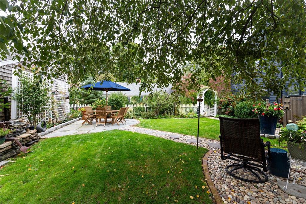 11 Fountain Street Property Photo 42