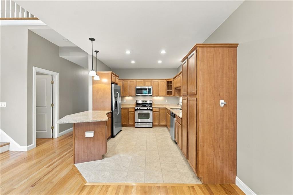 131 Fruit Hill Avenue Unit 10 Property Photo 7