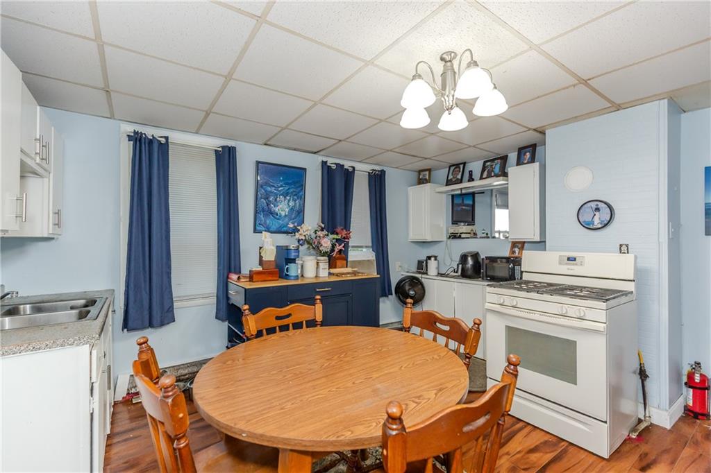 81 1st Street Property Photo 6