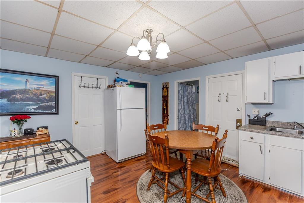 81 1st Street Property Photo 8