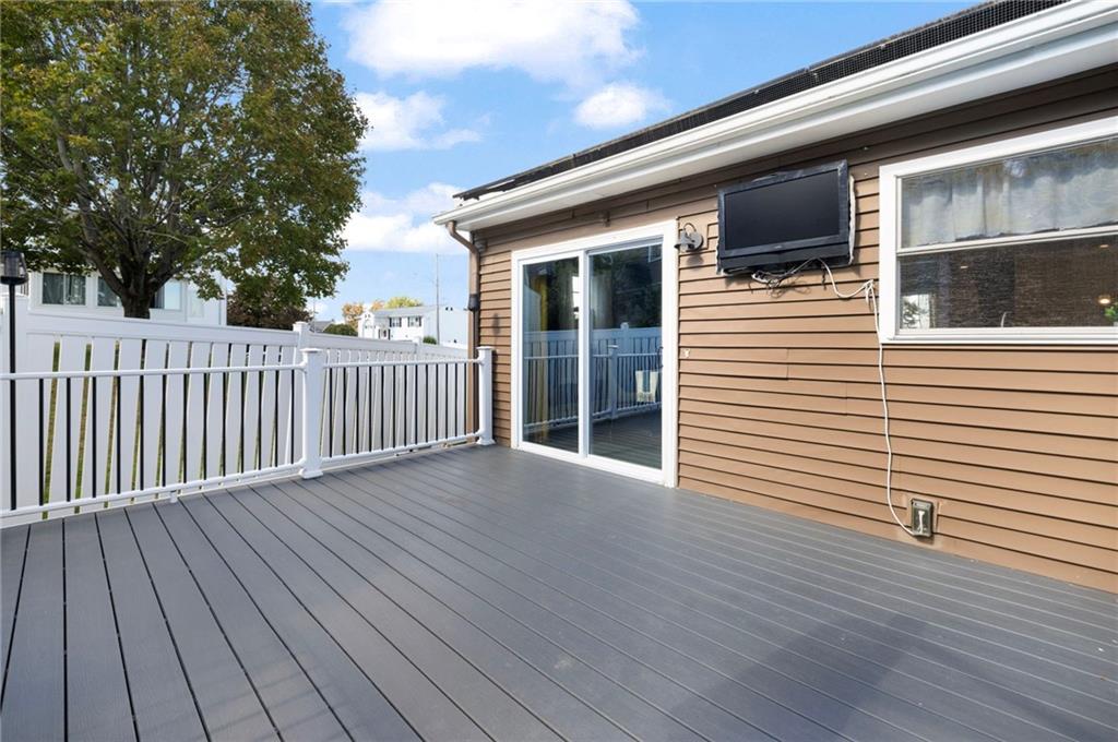 16 Aurelia Drive Property Photo 28