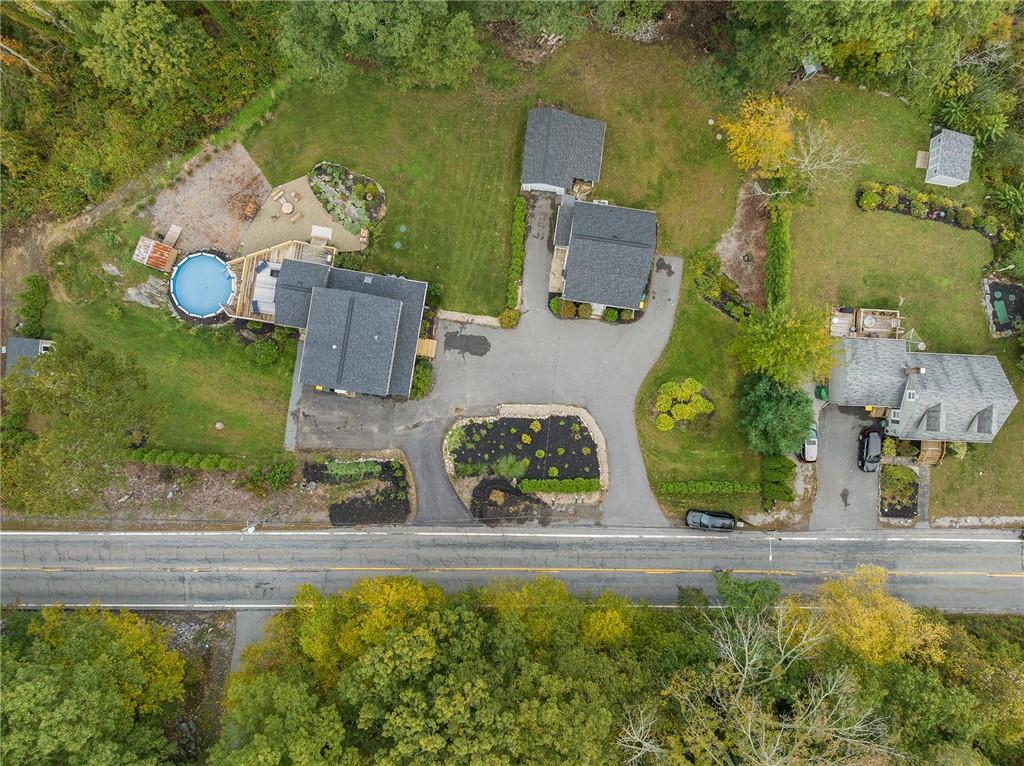 439 Farnum Pike Property Photo 28