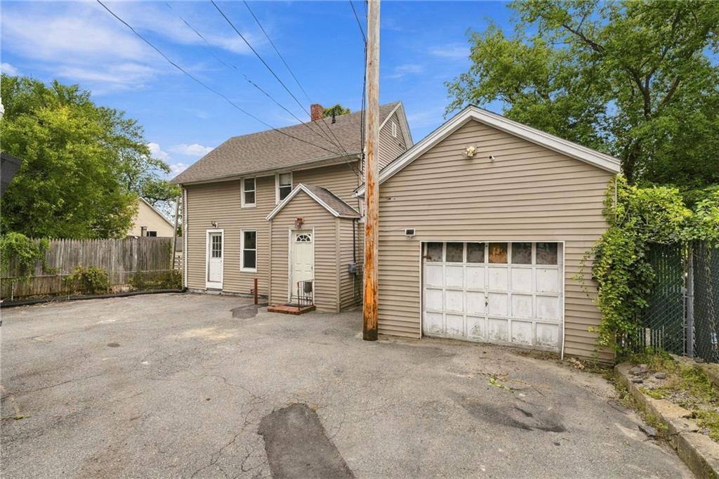 56 Summit Street Property Photo 3