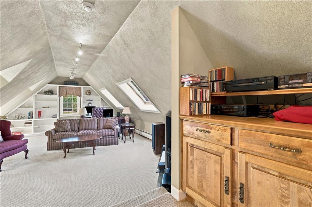 1 Gladding Drive Property Photo 28
