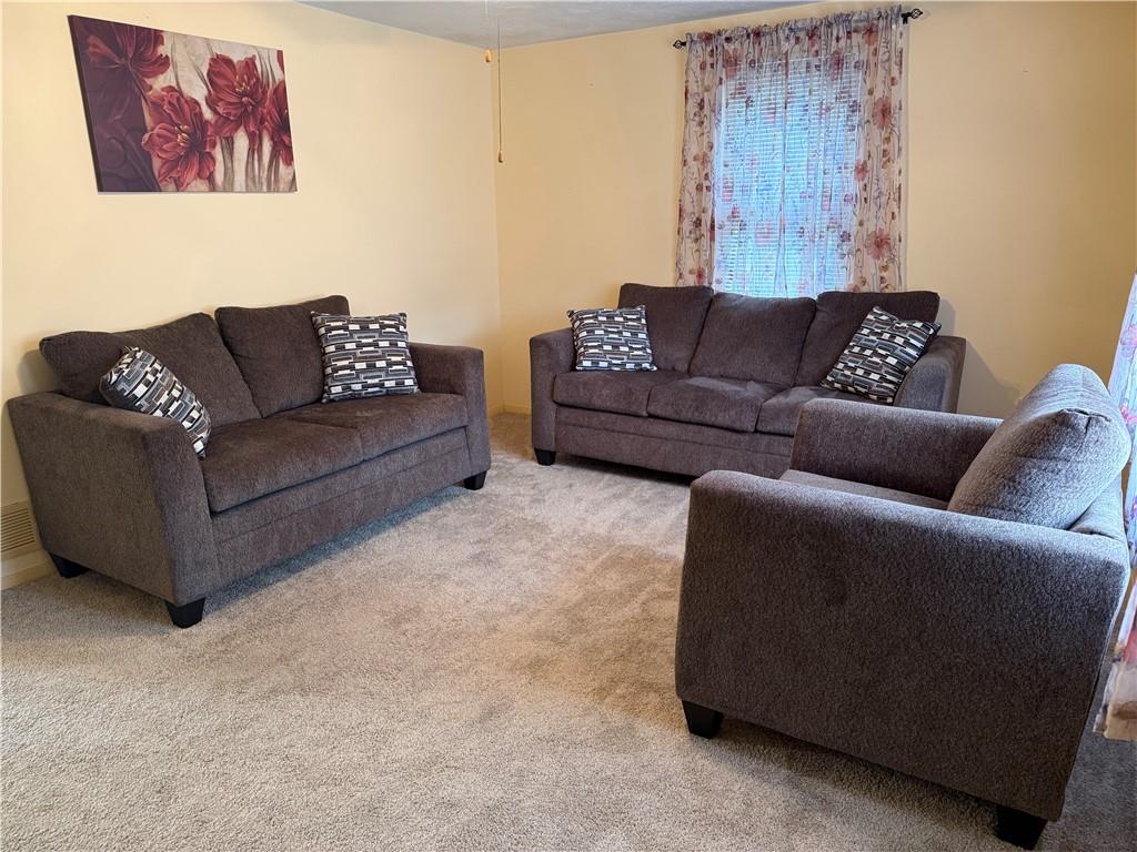 20 Crystal Drive Property Photo 5