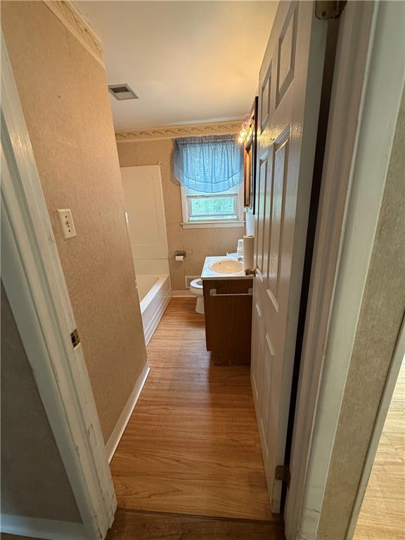 20 Crystal Drive Property Photo 9
