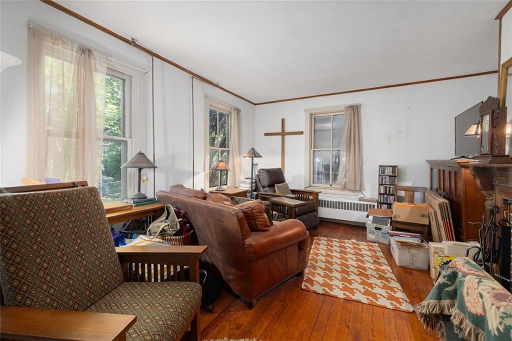 320 Railroad Avenue Property Photo 5