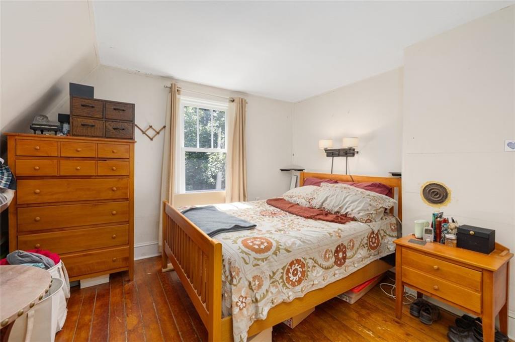 320 Railroad Avenue Property Photo 18