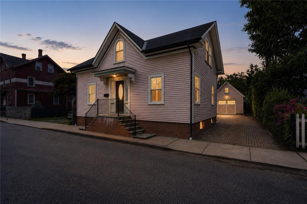 21 Elm Street Property Photo 1