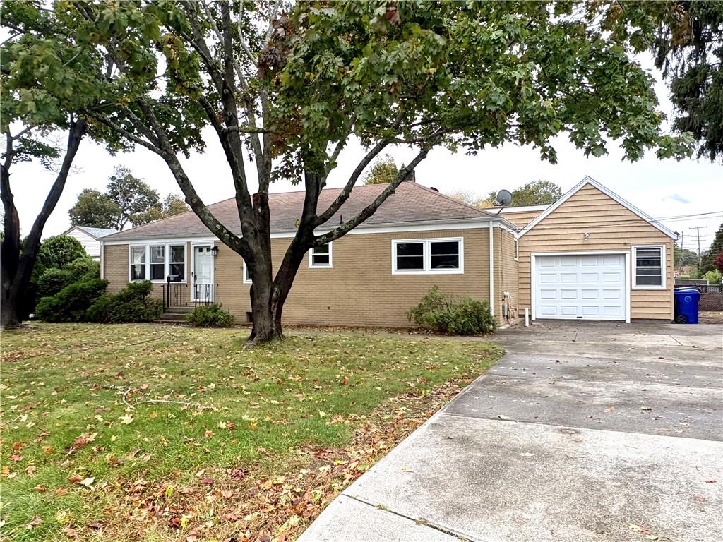 85 Hilton Avenue Property Photo 1