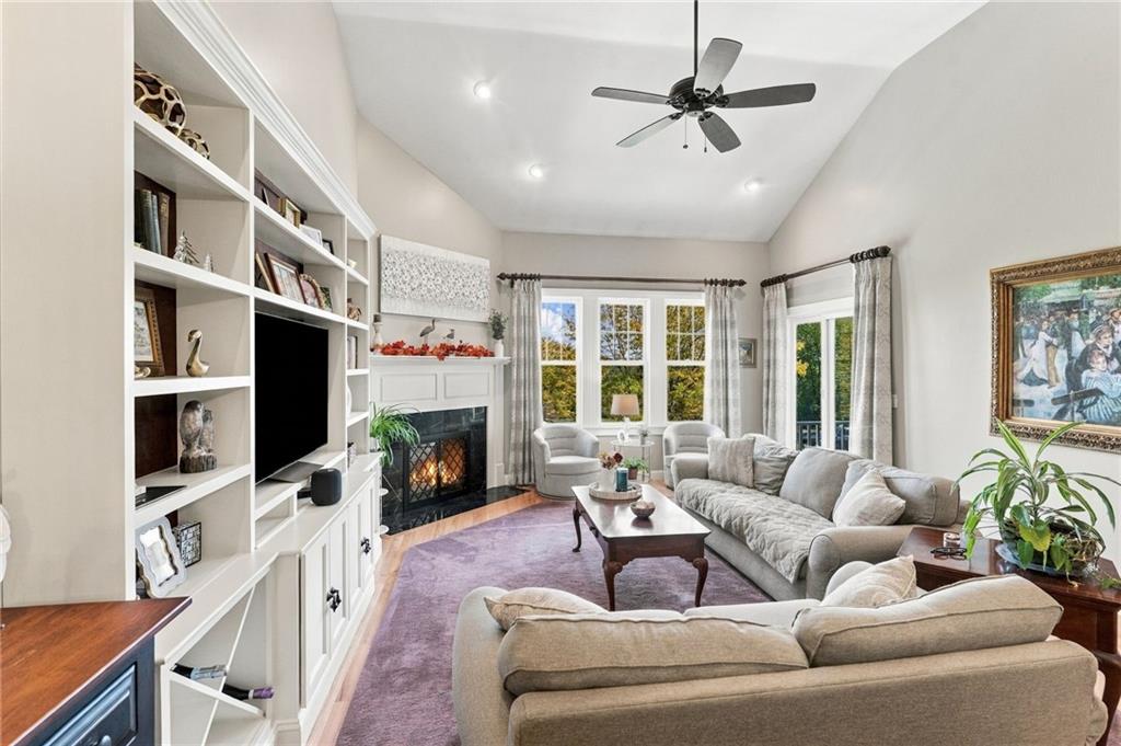 3 Spy Glass Circle Unit C Property Photo 19