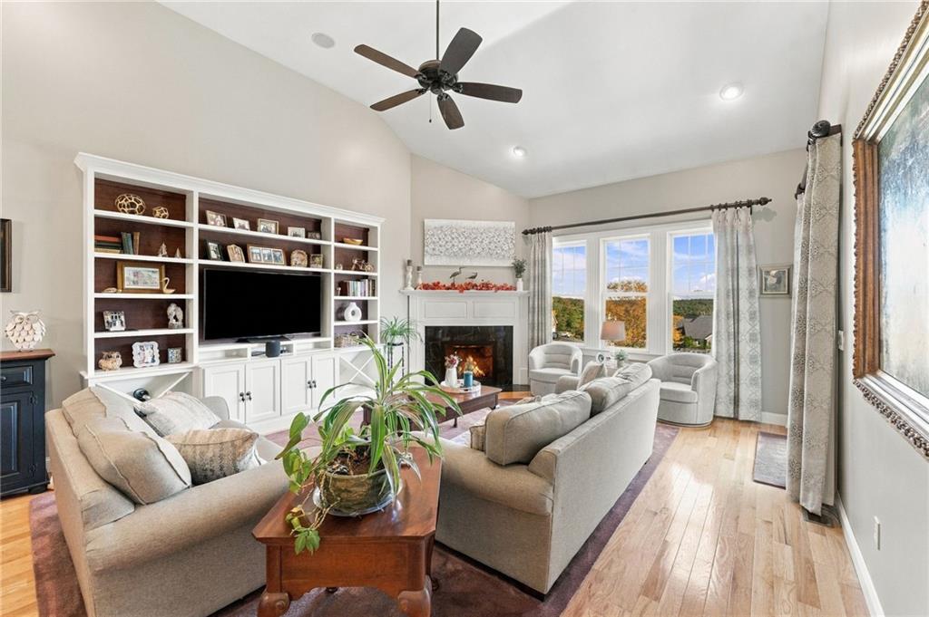 3 Spy Glass Circle Unit C Property Photo 20