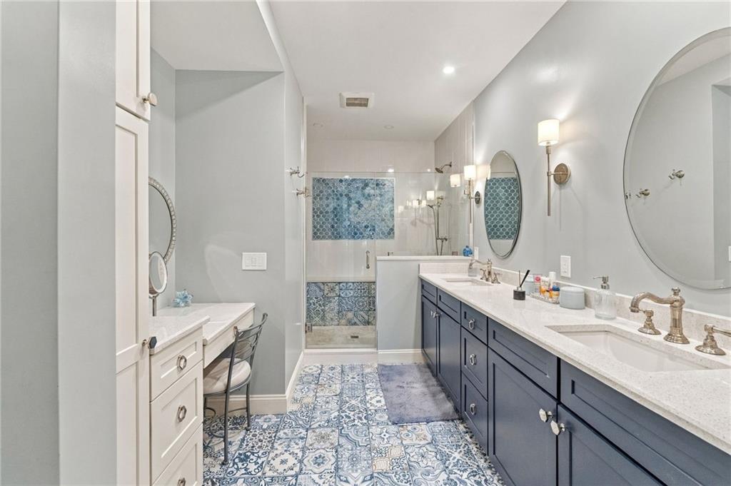 3 Spy Glass Circle Unit C Property Photo 26