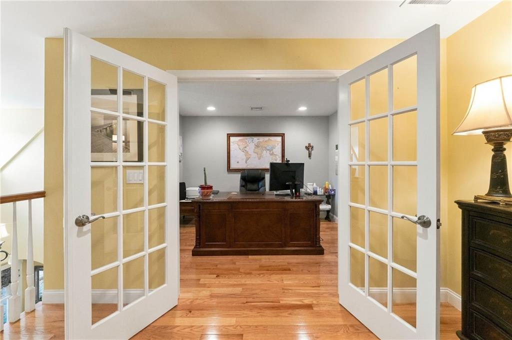 3 Spy Glass Circle Unit C Property Photo 32