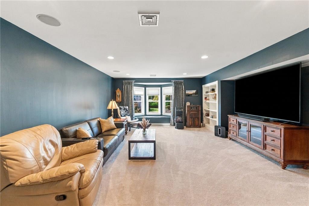 3 Spy Glass Circle Unit C Property Photo 34