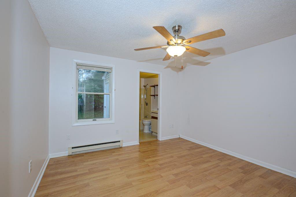 29 West Castle Way Unit B Property Photo 10