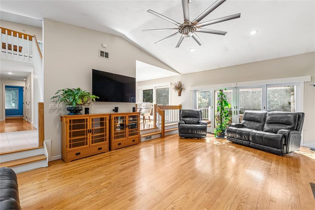 9 Eagle Nest Drive Property Photo 10