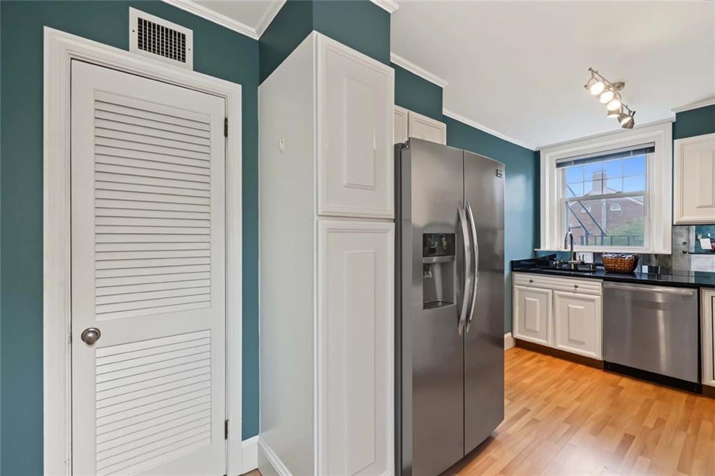 234 President Avenue Unit 3 Property Photo 21