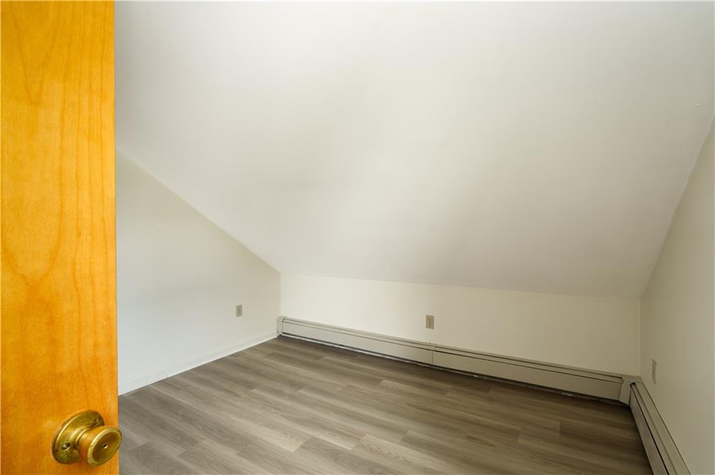 1424863 Property Photo 8