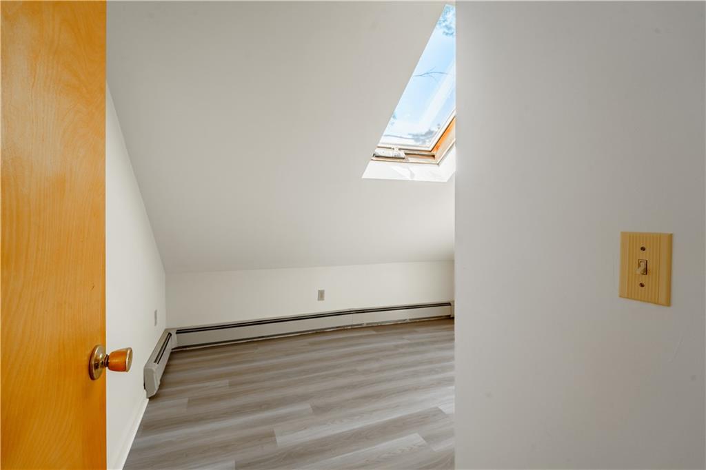 1424863 Property Photo 12
