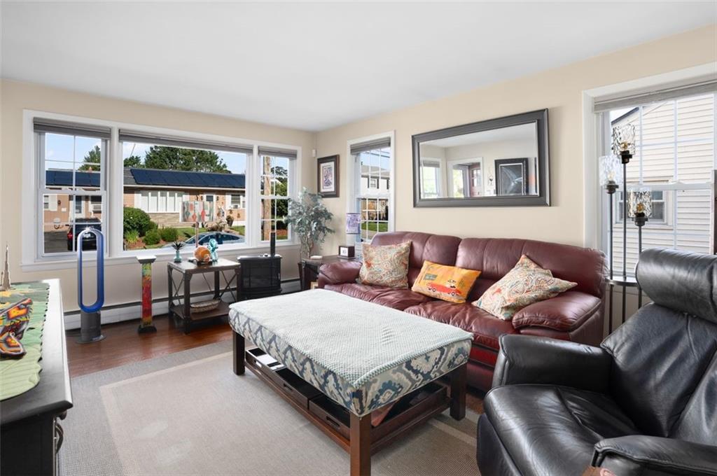 18 Pine Street Property Photo 12