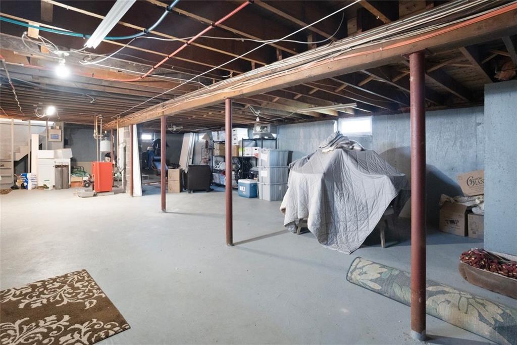 18 Pine Street Property Photo 19