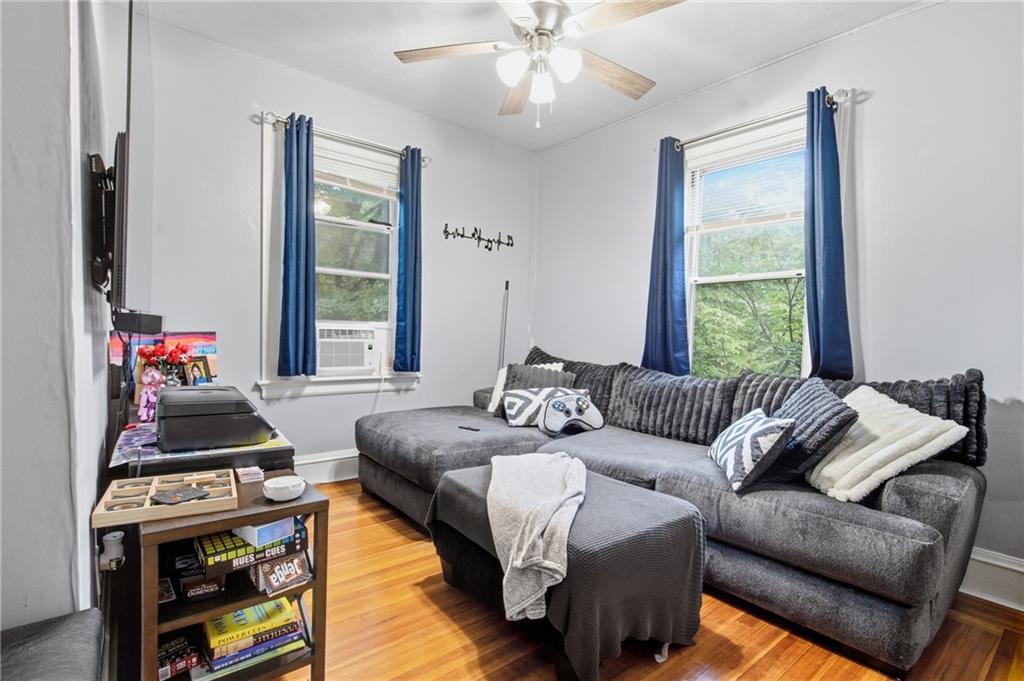 642 Hope Street Property Photo 25