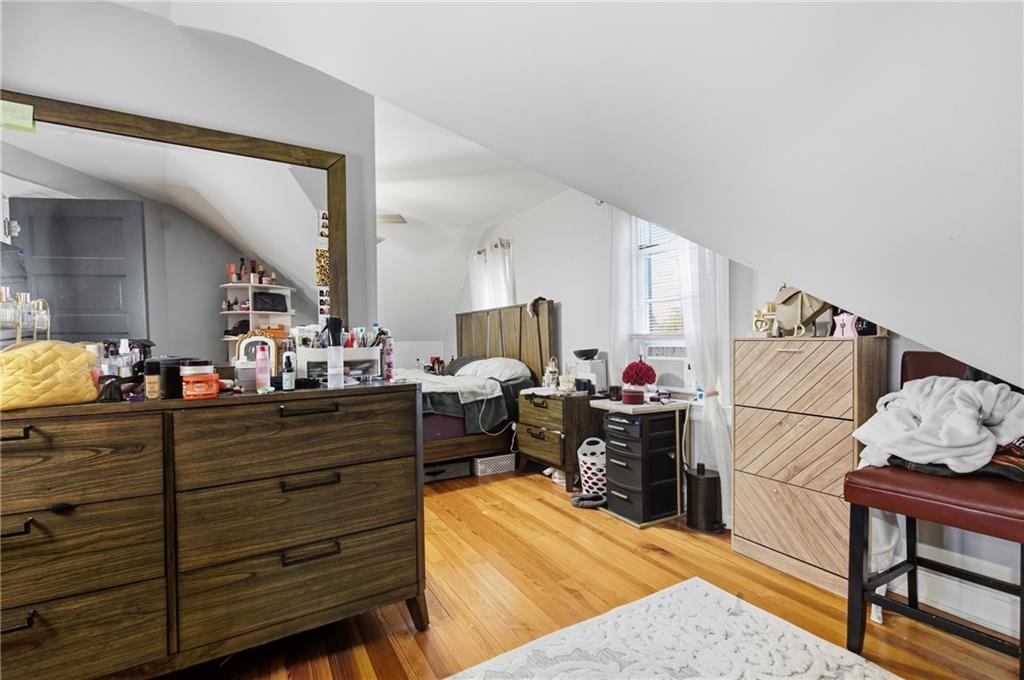 642 Hope Street Property Photo 36