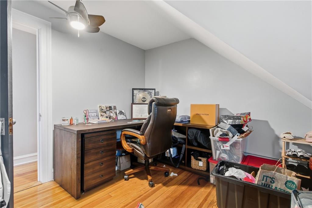 642 Hope Street Property Photo 39
