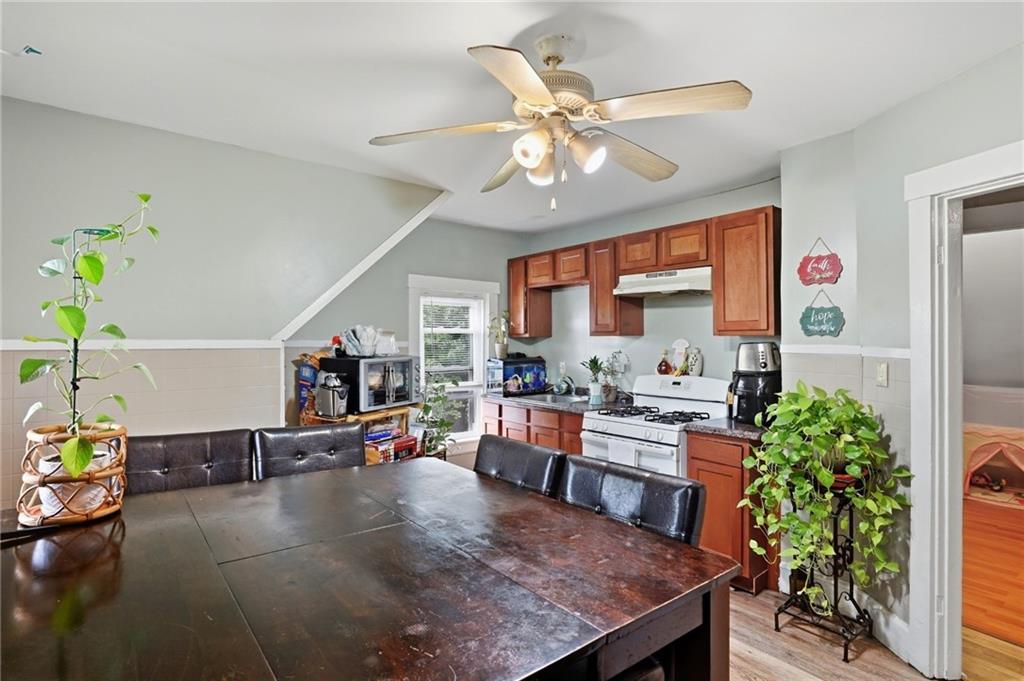 7 Broad Street Property Photo 33