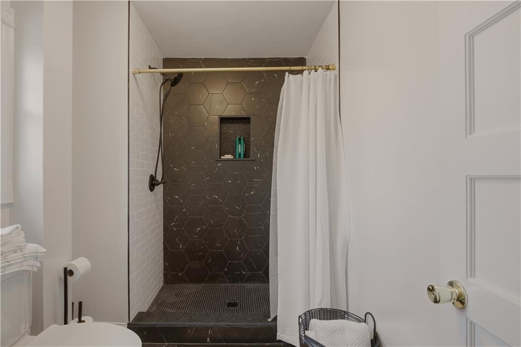 102 Broadway Unit 1c Property Photo 23