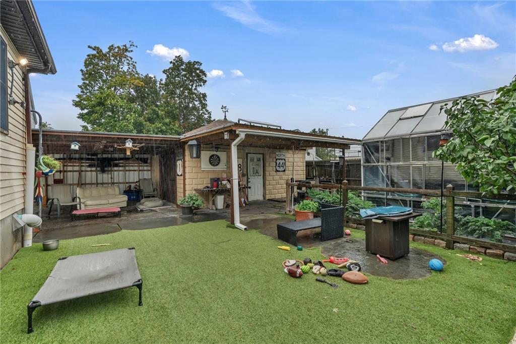 95 Thomas Avenue Property Photo 3